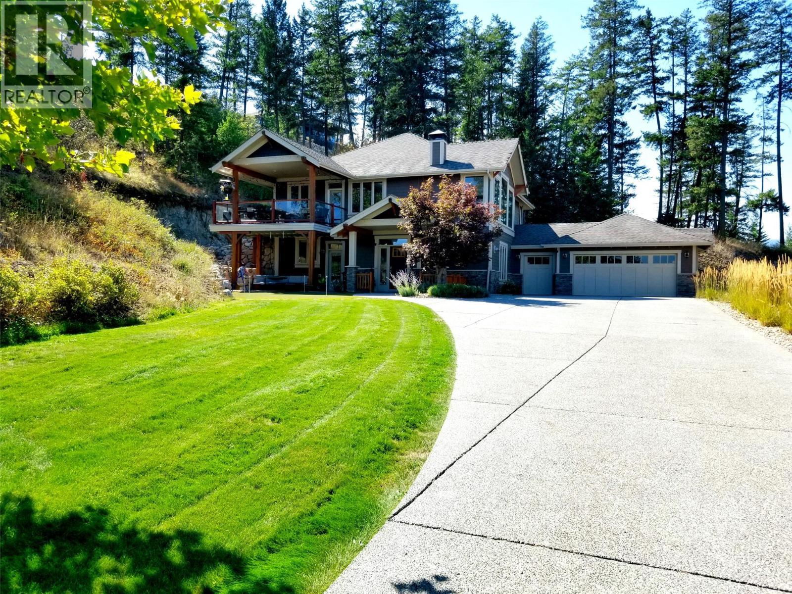 253 Dormie Place. Vernon, British Columbia