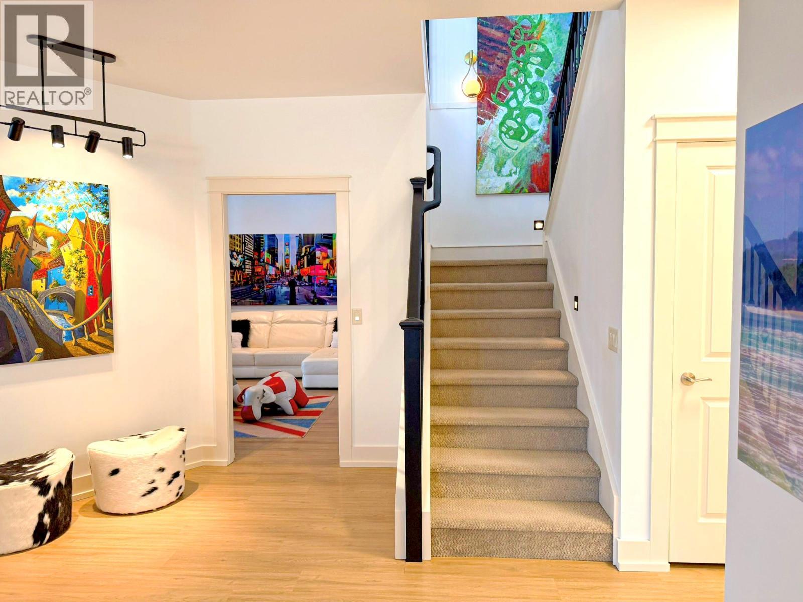 253 Dormie Place. Vernon, British Columbia