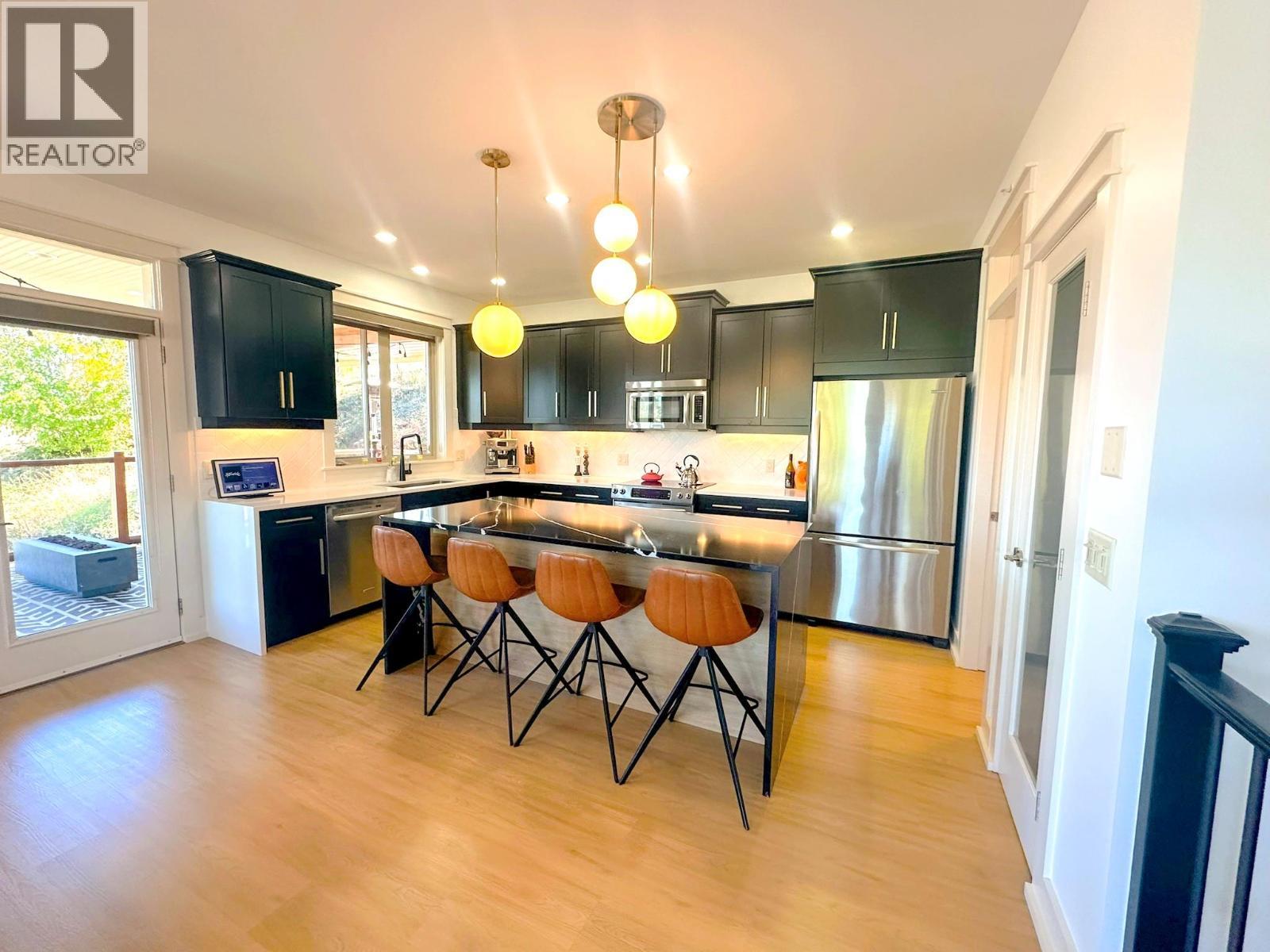 253 Dormie Place. Vernon, British Columbia