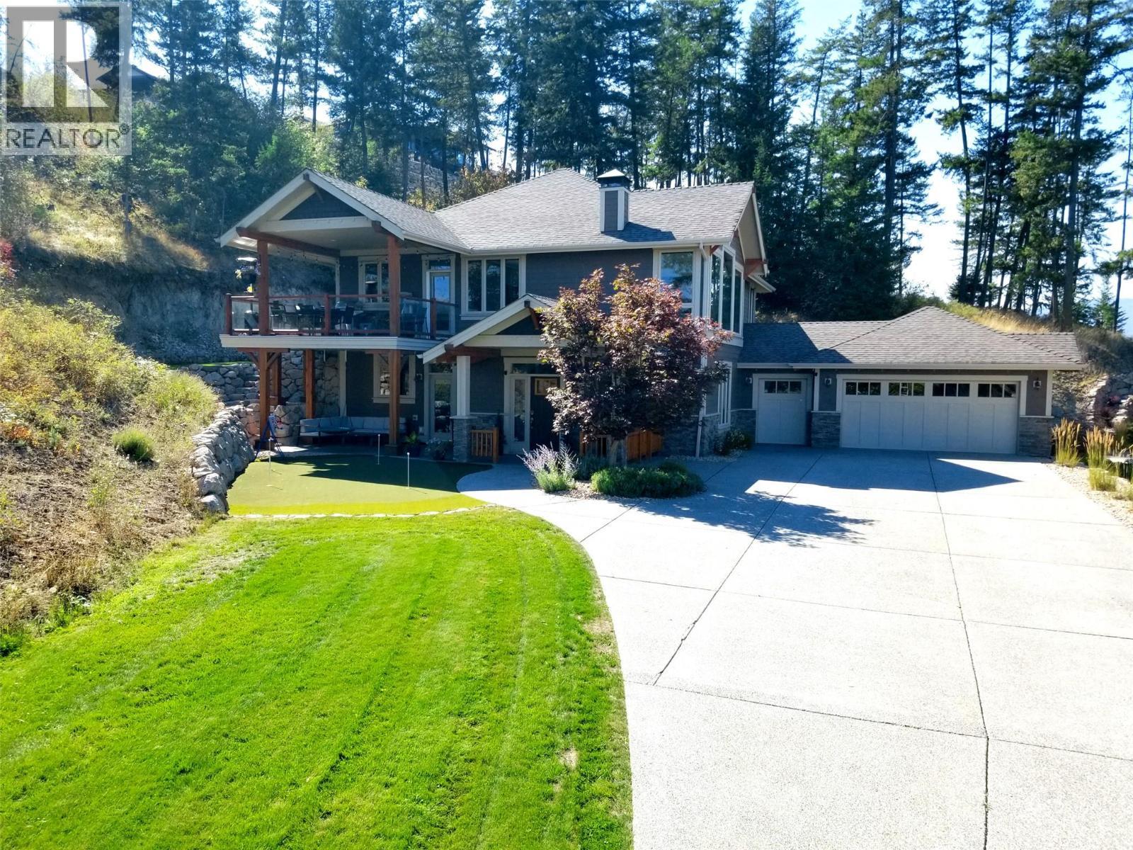 253 Dormie Place. Vernon, British Columbia