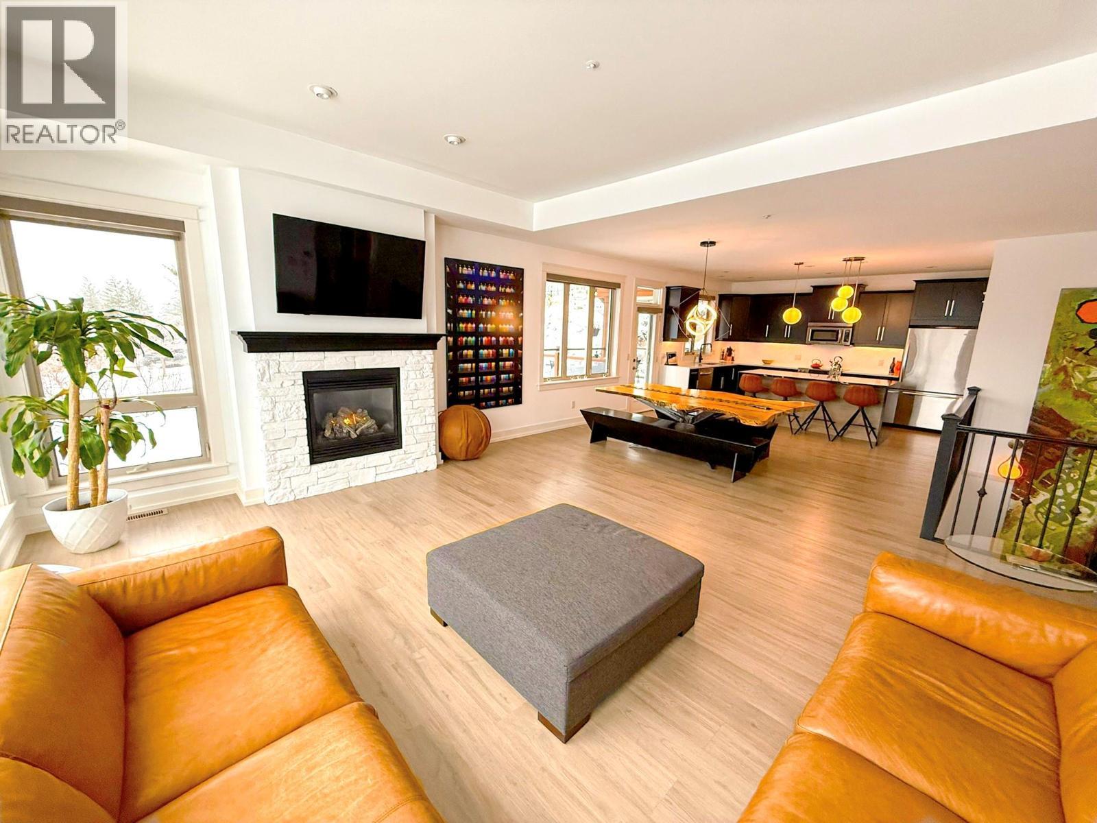 253 Dormie Place. Vernon, British Columbia