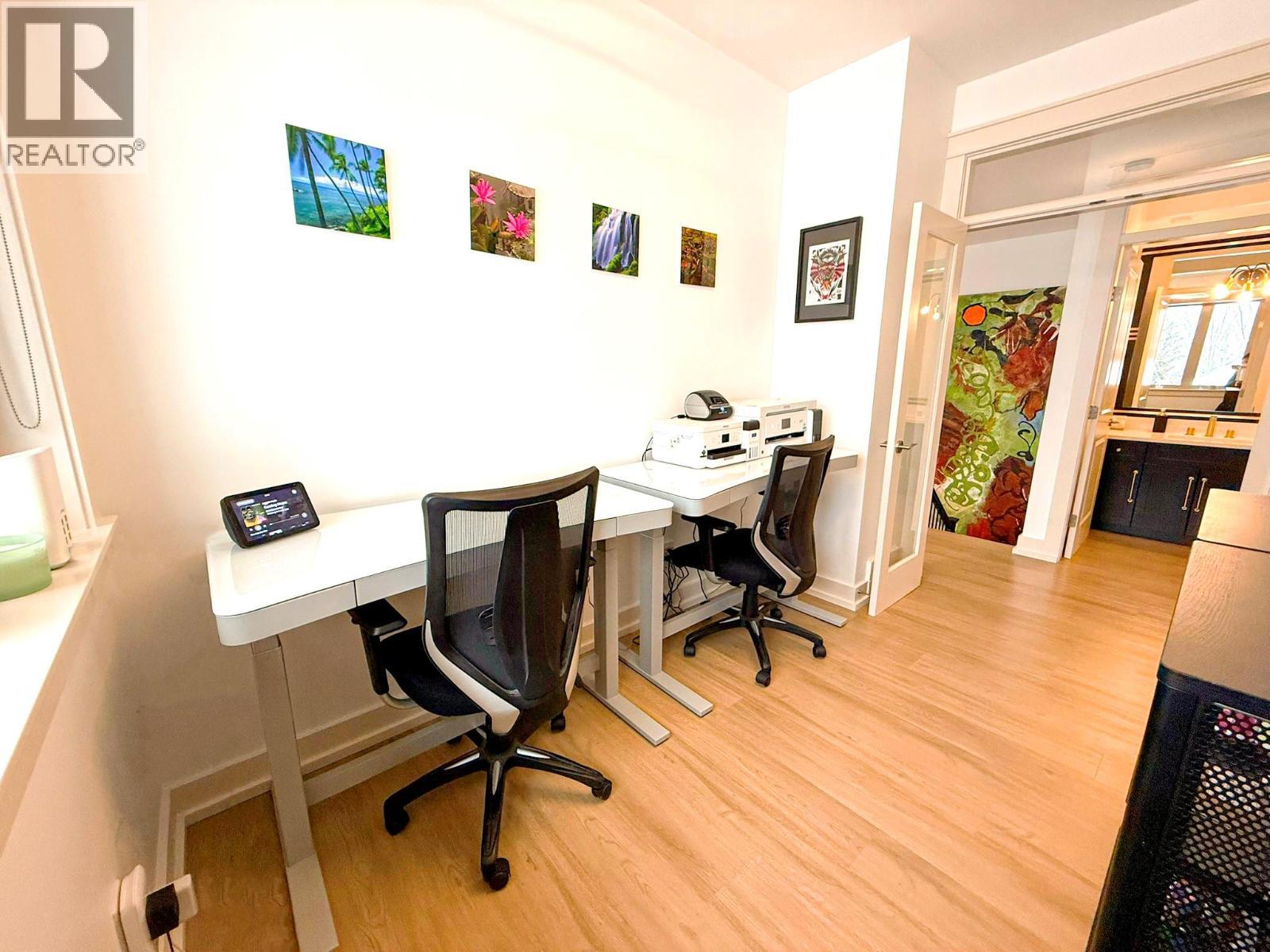 253 Dormie Place. Vernon, British Columbia