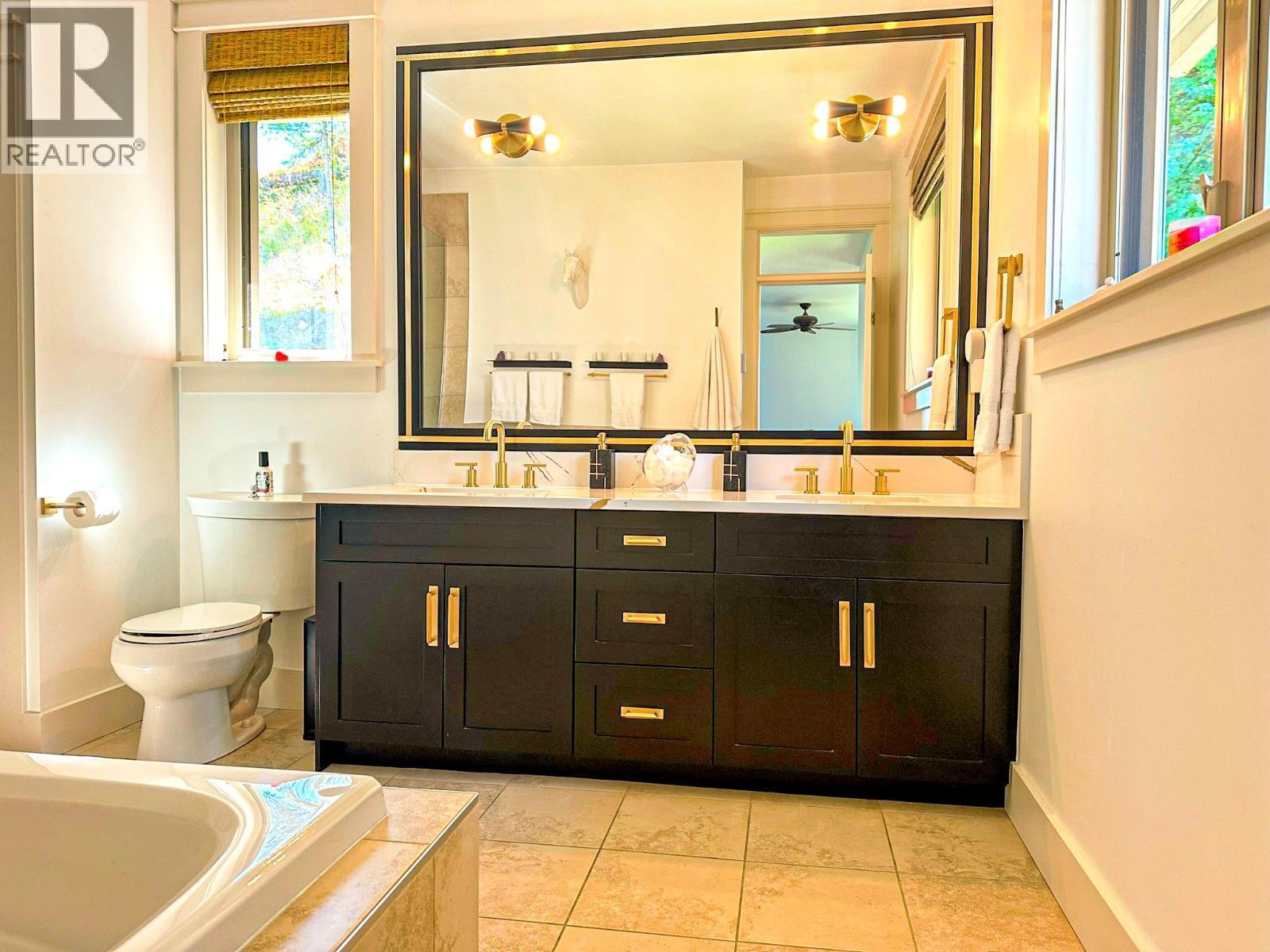 253 Dormie Place. Vernon, British Columbia