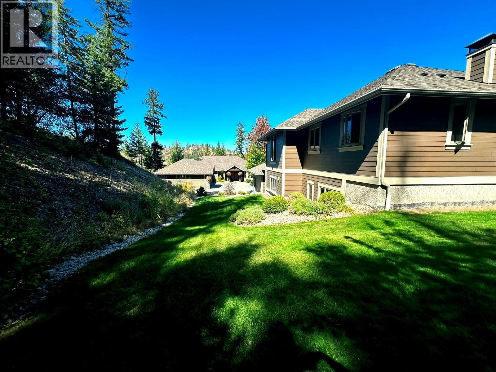 253 Dormie Place. Vernon, British Columbia