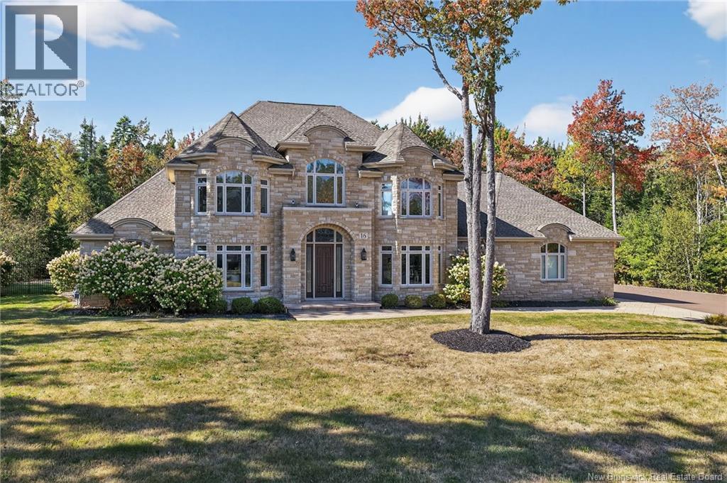 16 Bromfield Court, Moncton