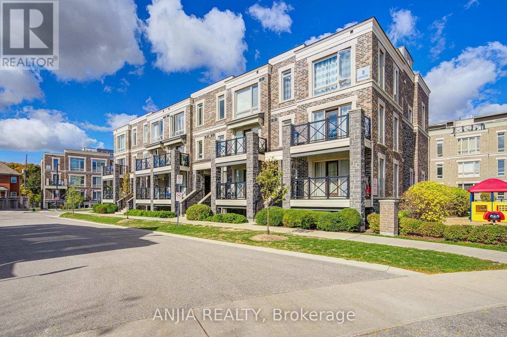 1205 - 11 Dunsheath Way, Markham (cornell)