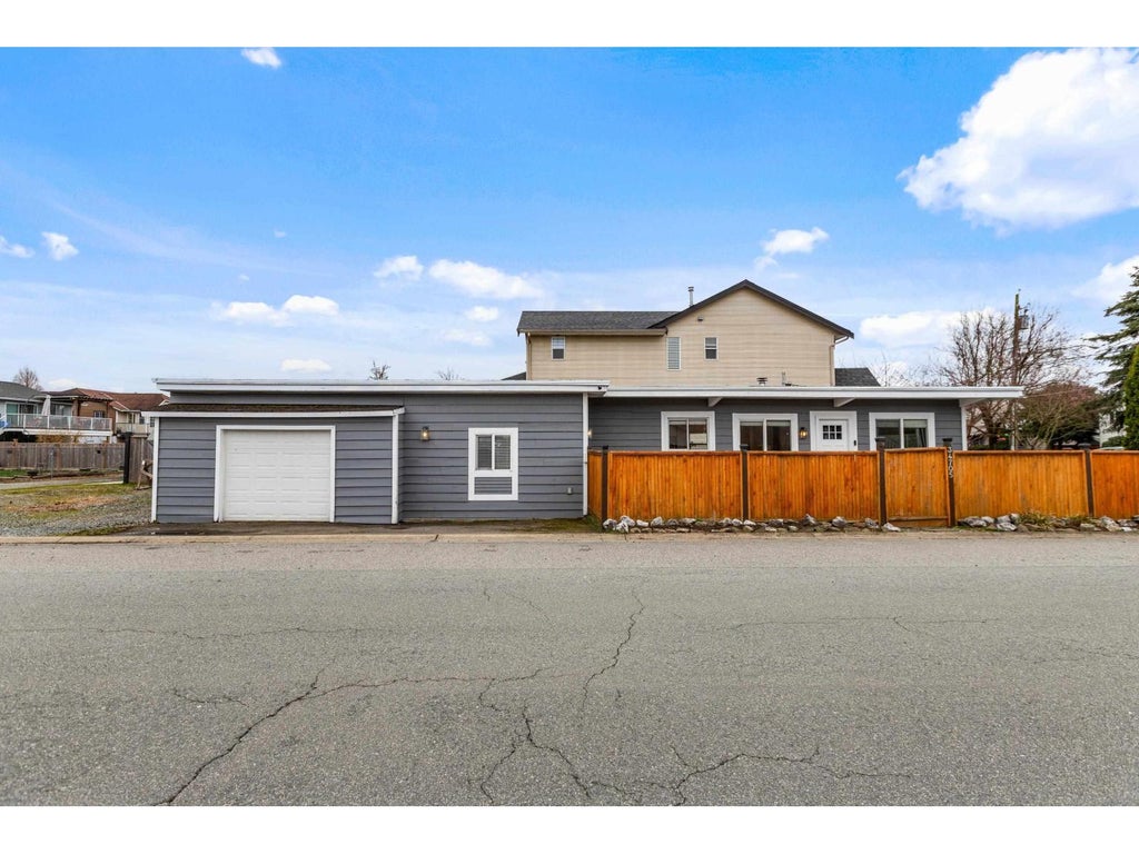 34705 4 Avenue, Abbotsford