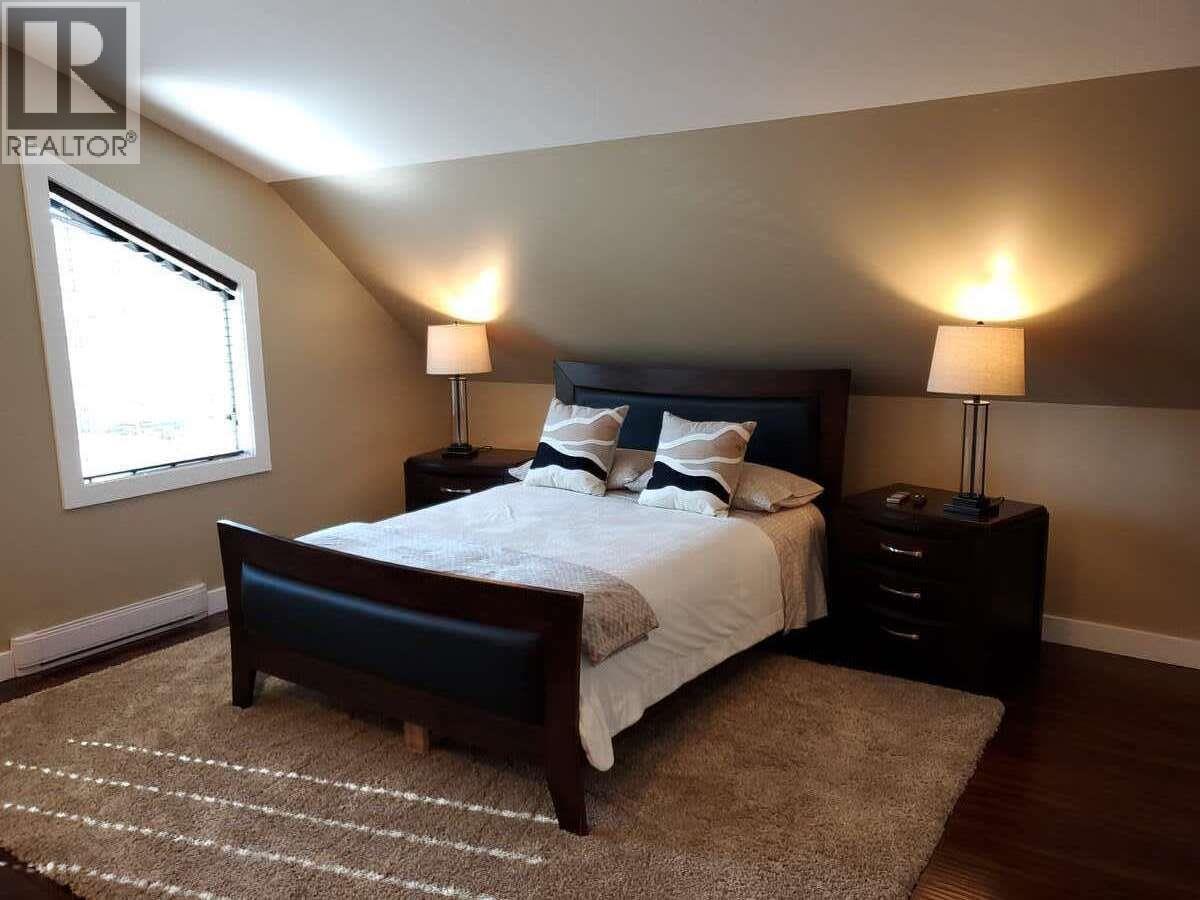 9200 Shale Avenue. Summerland, British Columbia