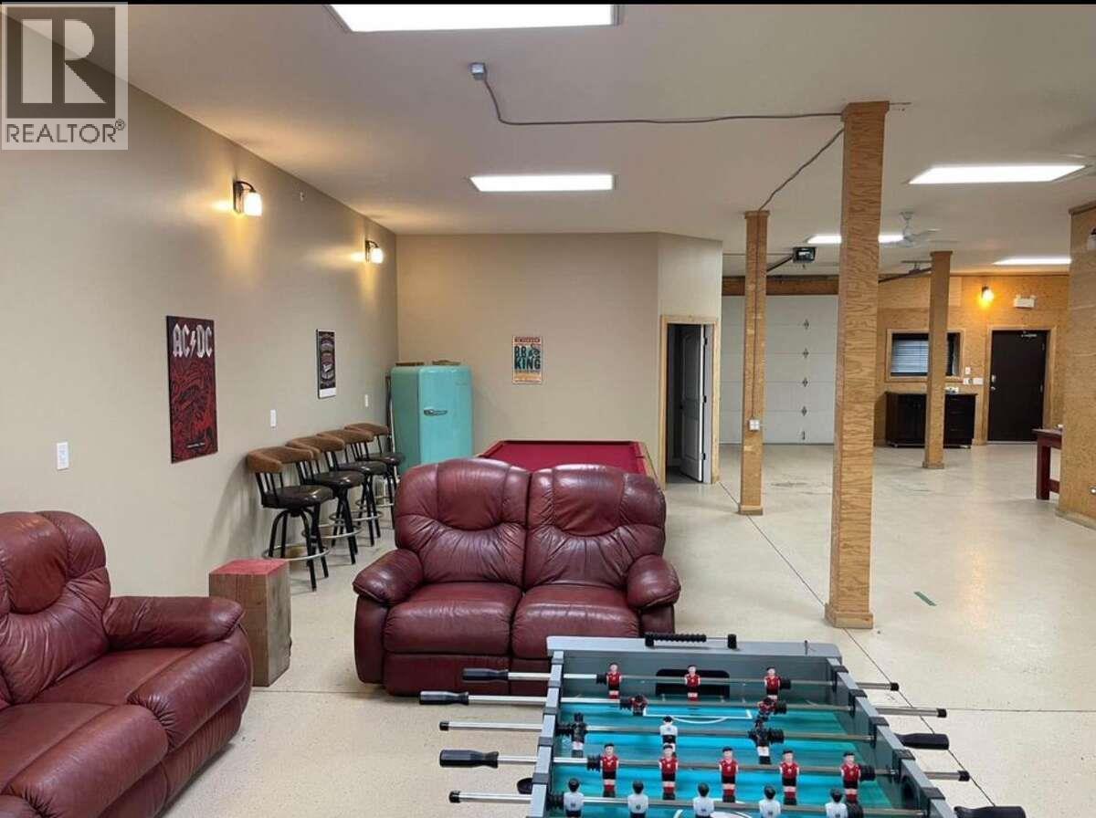 9200 Shale Avenue. Summerland, British Columbia