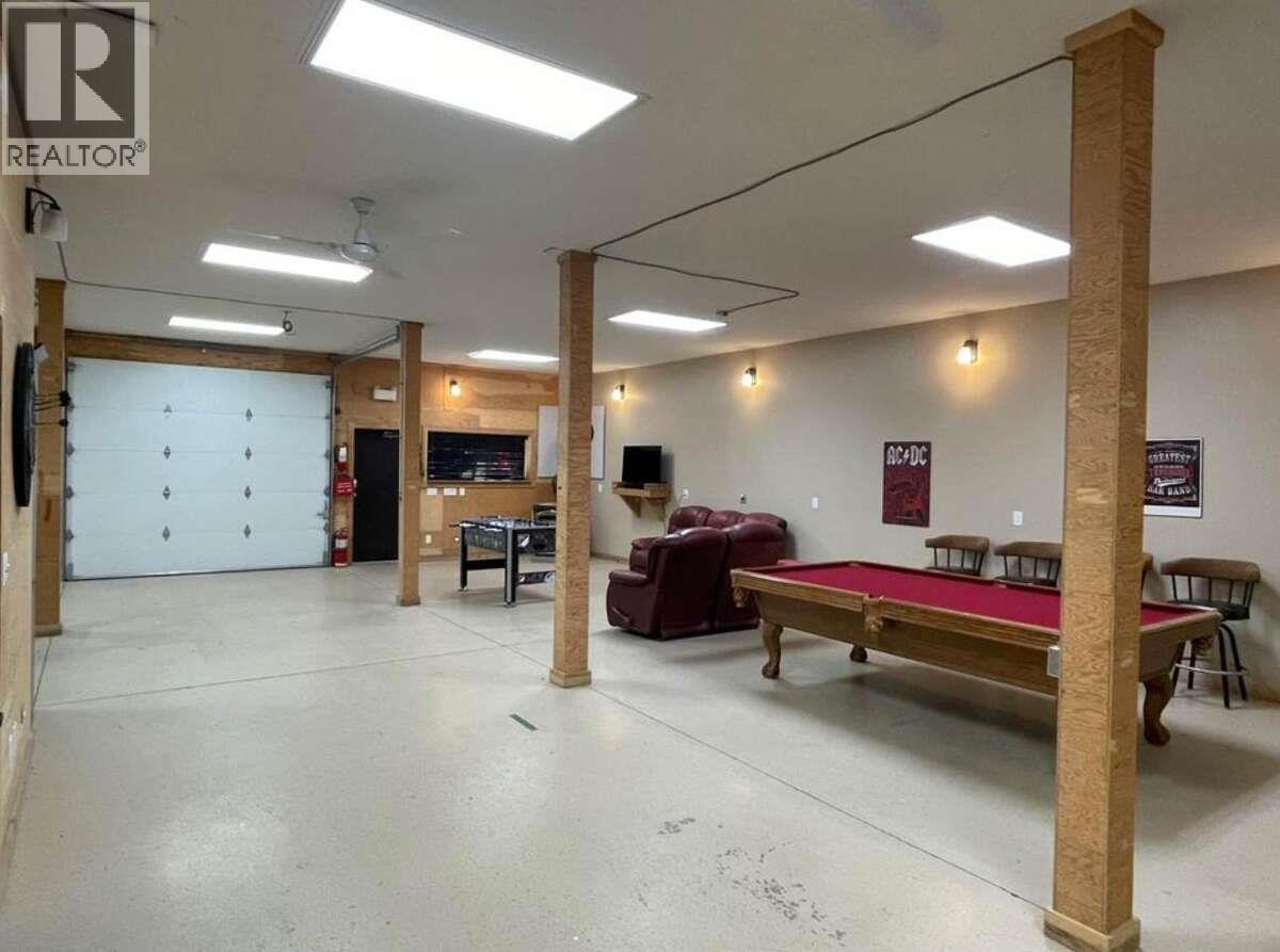 9200 Shale Avenue. Summerland, British Columbia