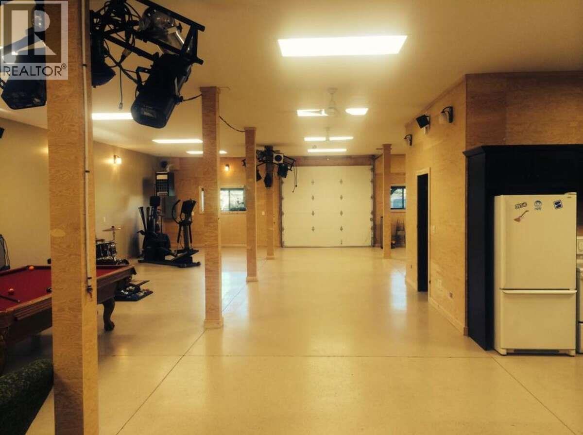 9200 Shale Avenue. Summerland, British Columbia