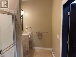 9200 Shale Avenue. Summerland, British Columbia