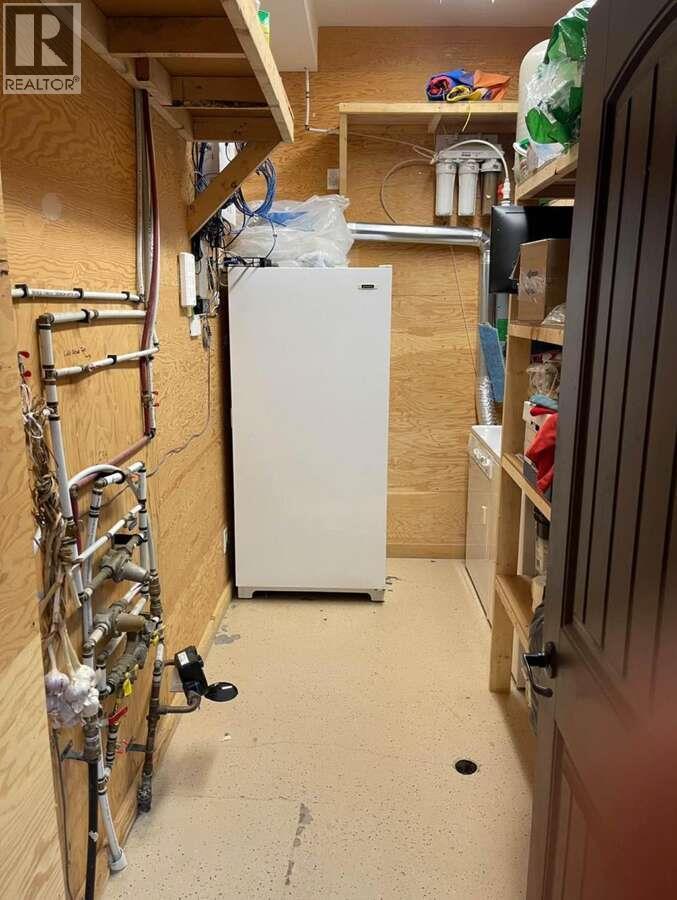 9200 Shale Avenue. Summerland, British Columbia