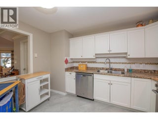 3300 Centennial Drive Unit# 102. Vernon, British Columbia