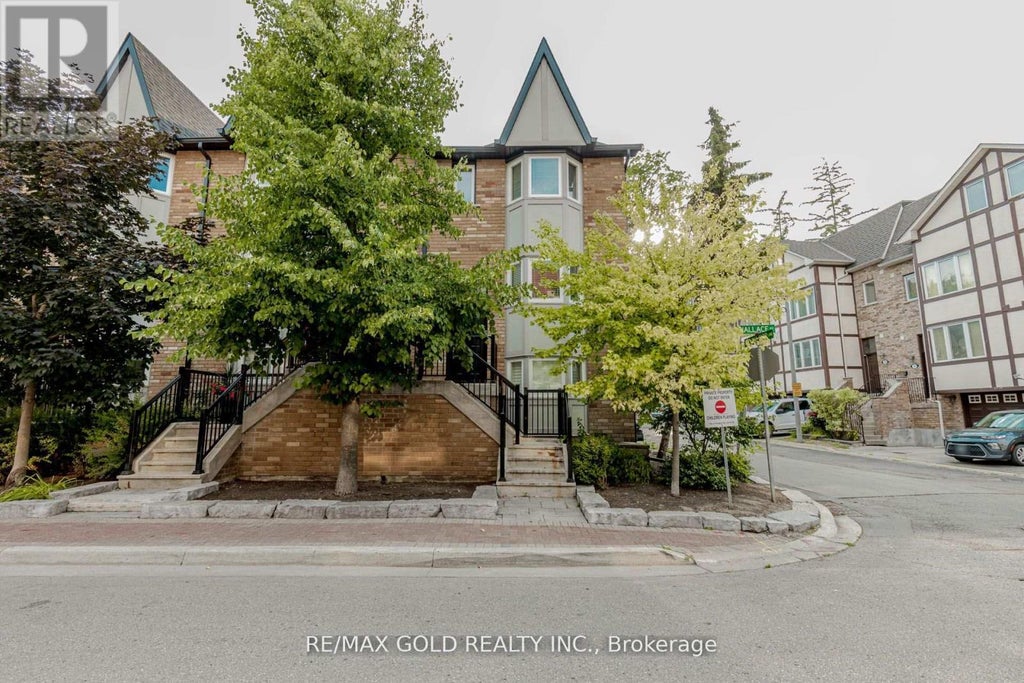 24 Wallace Street, Vaughan (west Woodbridge)