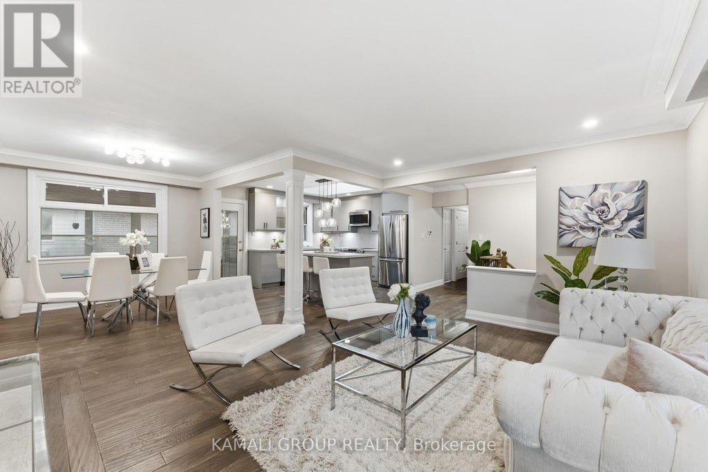 156 Trayborn Drive, Richmond Hill (mill Pond)