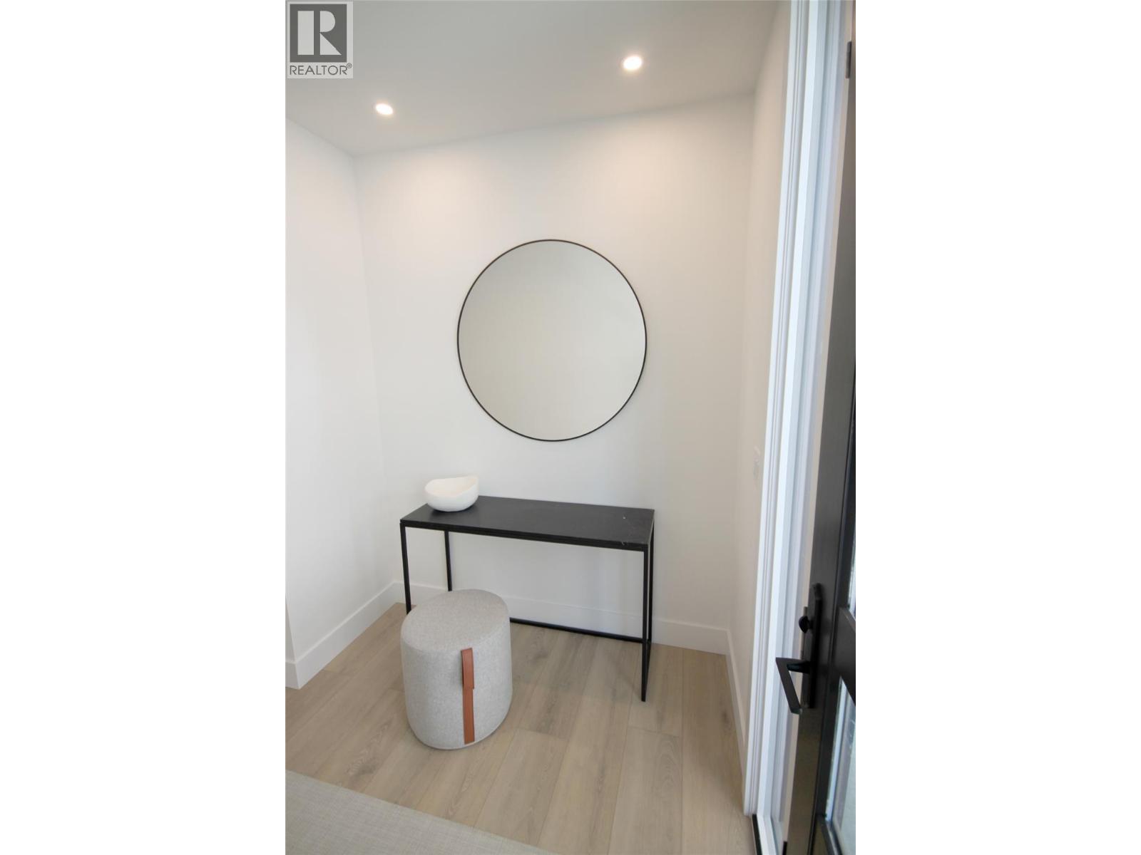 7920 Kidston Road Unit# 3. Coldstream, British Columbia