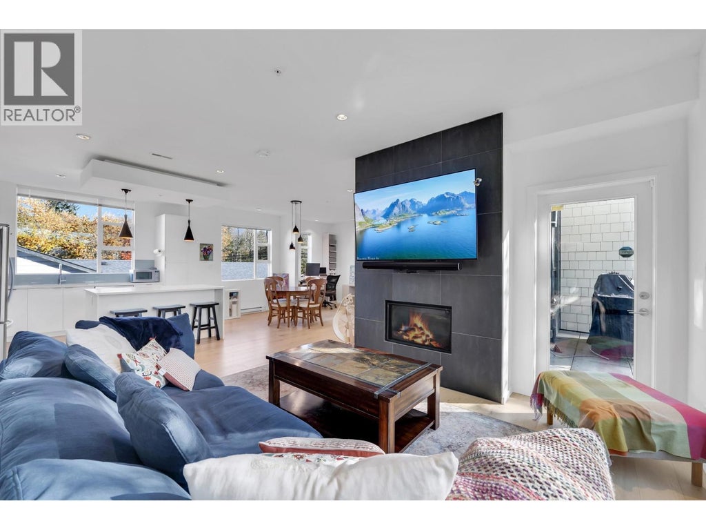 4 38447 Buckley Avenue, Squamish