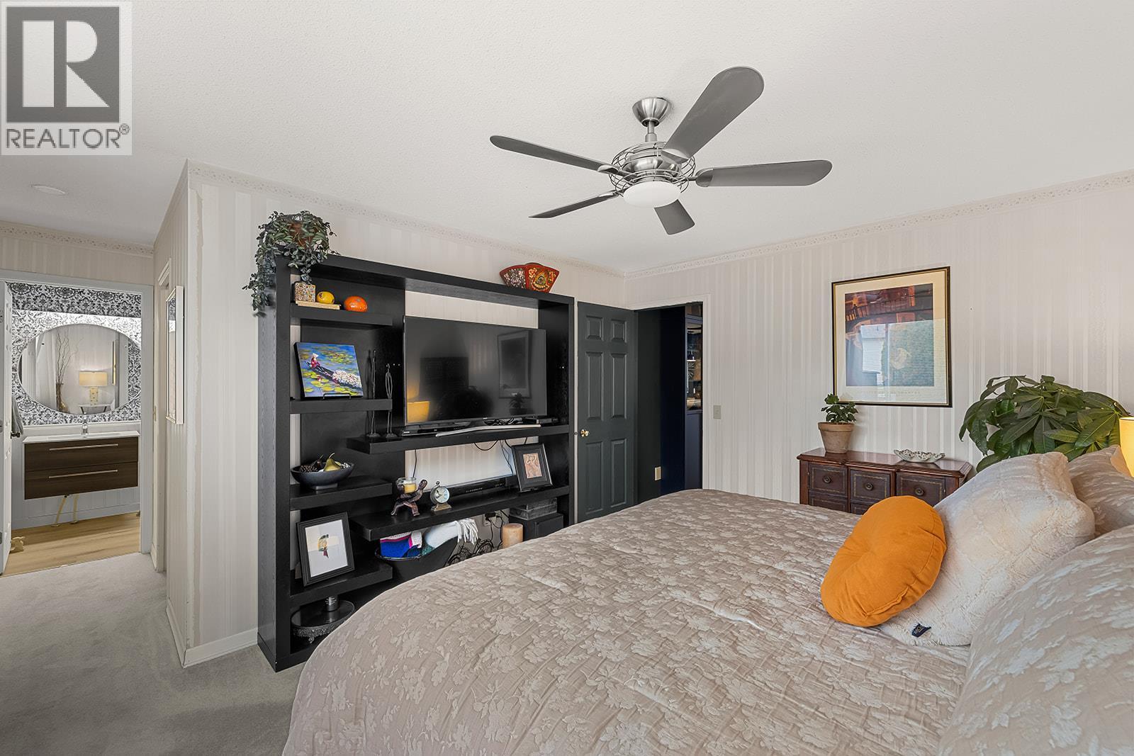 1255 Raymer Avenue Unit# 166. Kelowna, British Columbia