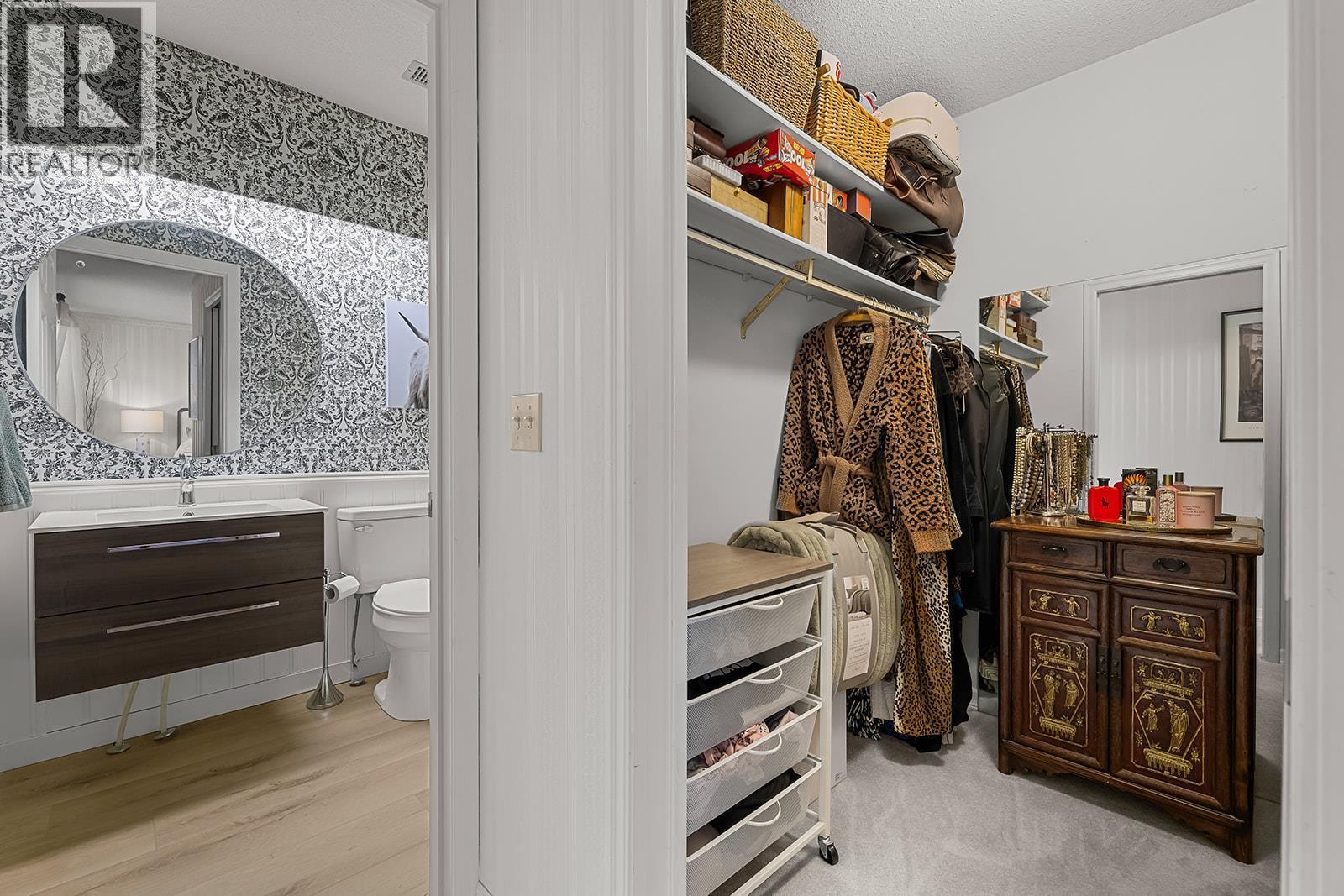 1255 Raymer Avenue Unit# 166. Kelowna, British Columbia