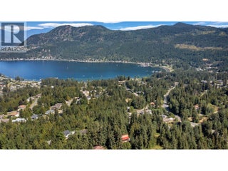 2726 Tranquil Place. Blind Bay, British Columbia