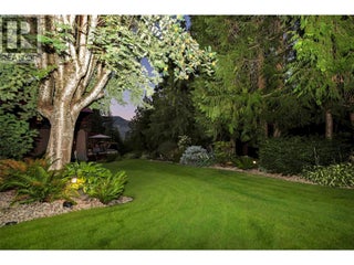 2726 Tranquil Place. Blind Bay, British Columbia