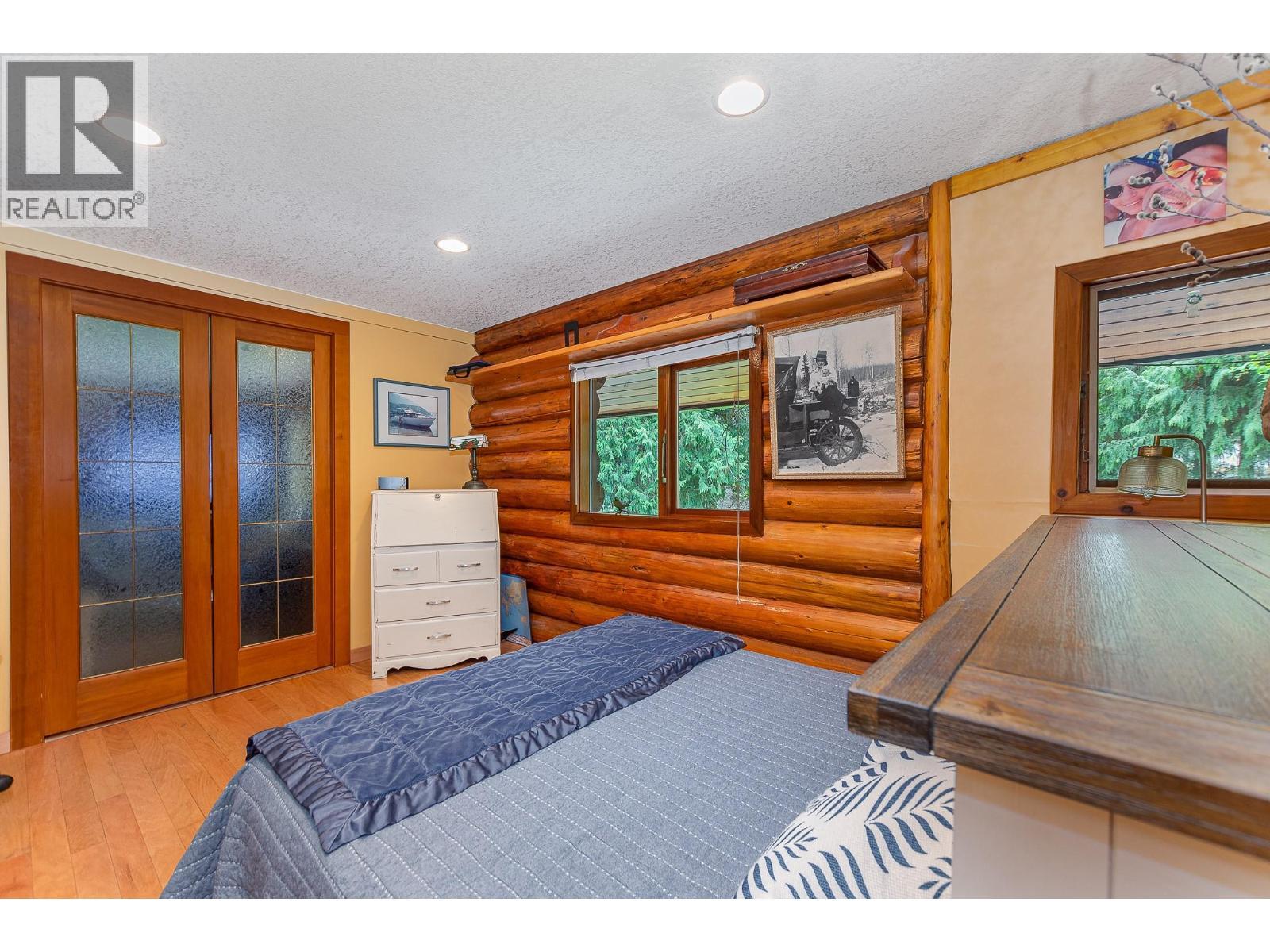 2726 Tranquil Place. Blind Bay, British Columbia