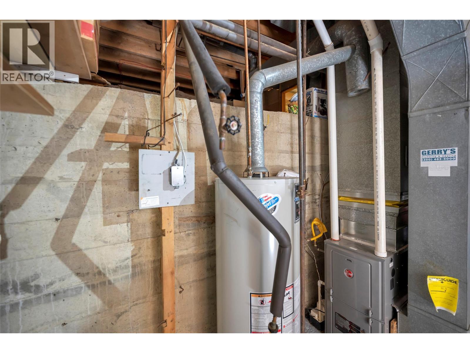 2726 Tranquil Place. Blind Bay, British Columbia