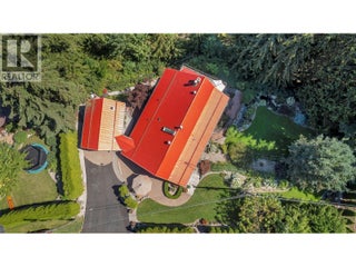 2726 Tranquil Place. Blind Bay, British Columbia