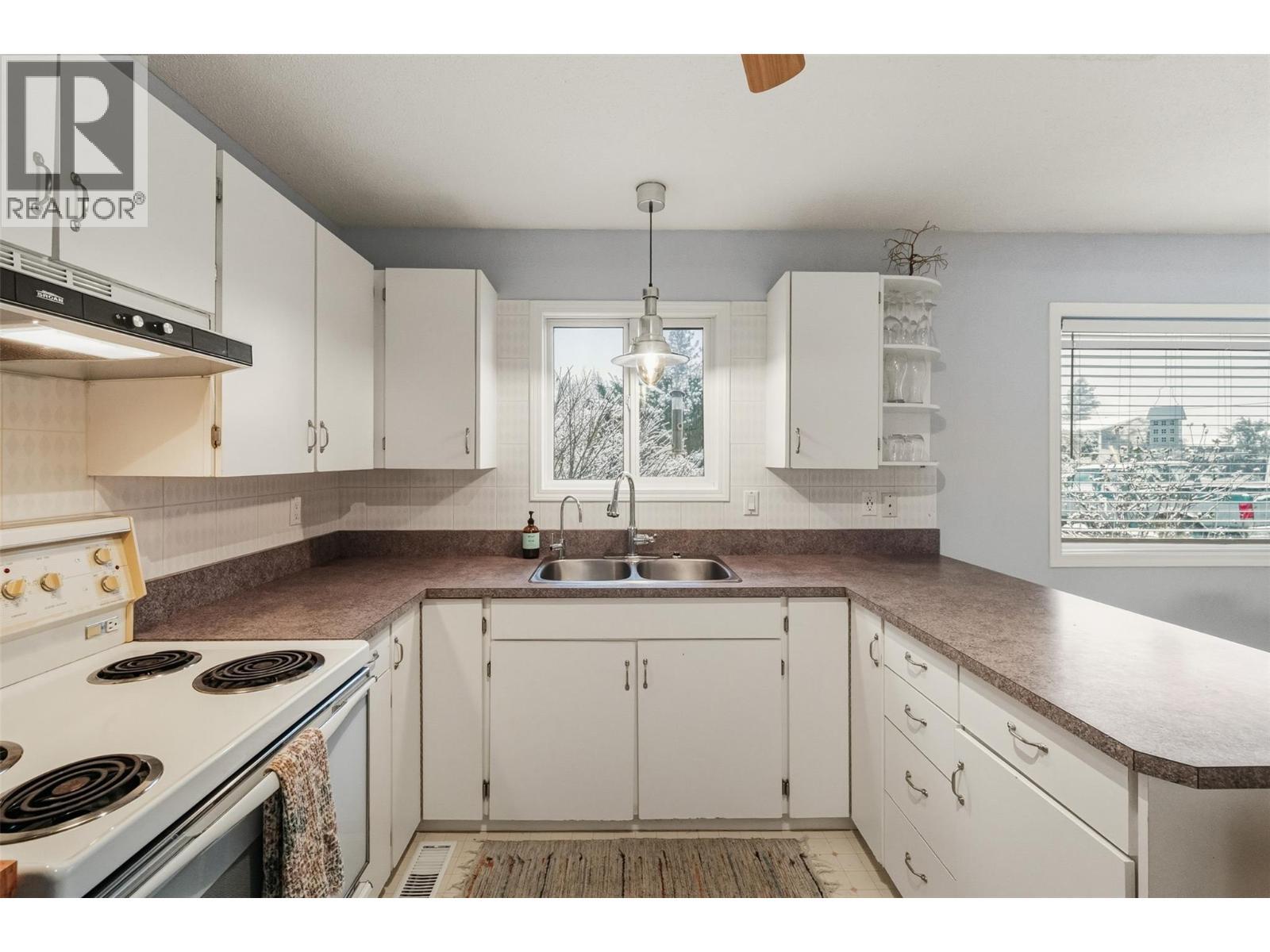 13031 Steven Avenue. Summerland, British Columbia