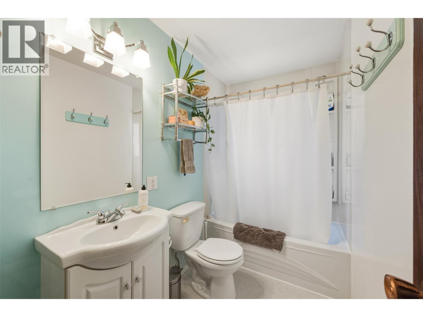 13031 Steven Avenue. Summerland, British Columbia