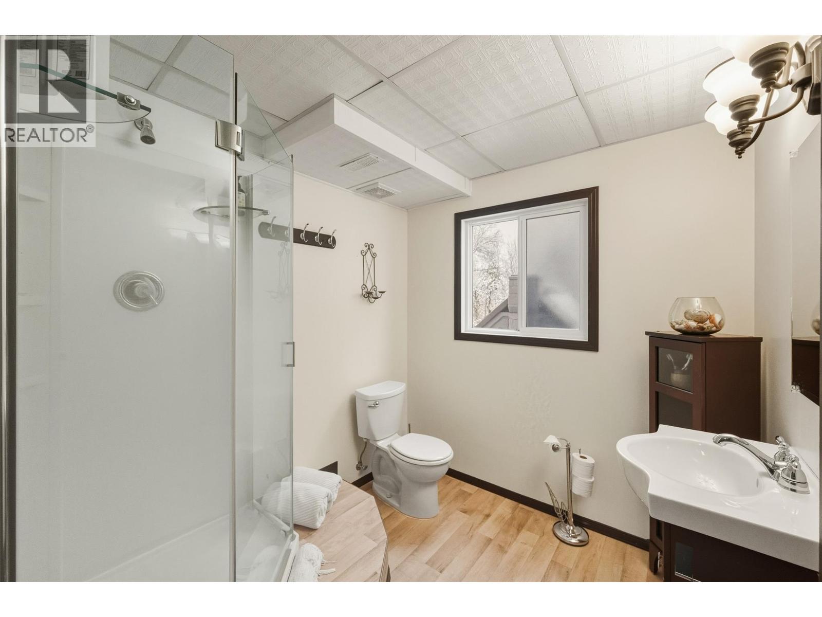 13031 Steven Avenue. Summerland, British Columbia