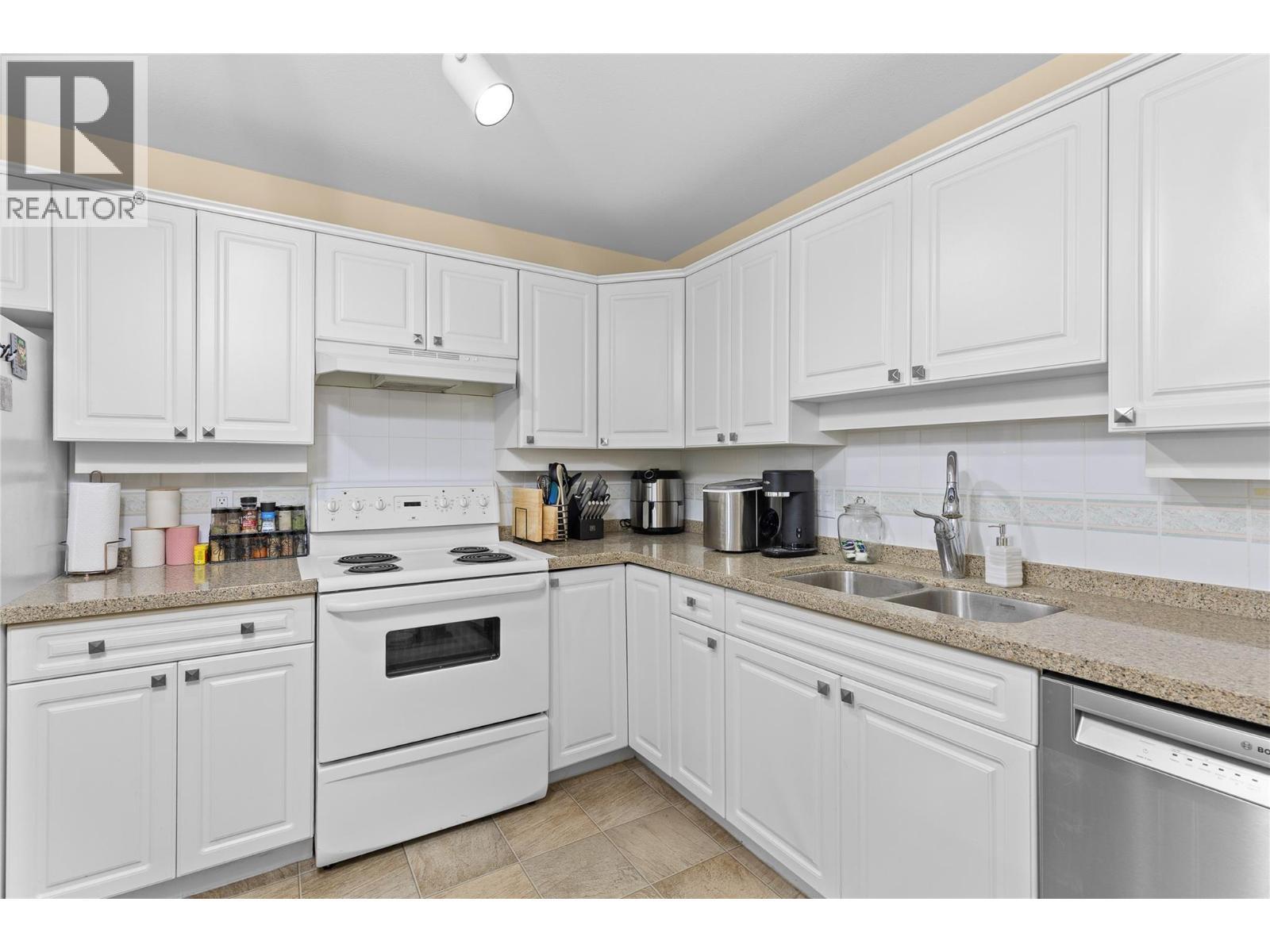 3300 Centennial Drive Unit# 204. Vernon, British Columbia