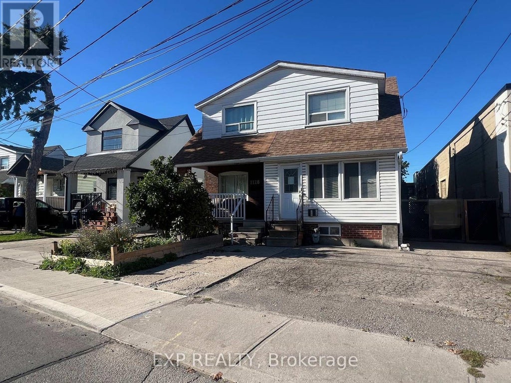 1126 Roselawn Avenue, Toronto (briar Hill-Belgravia)