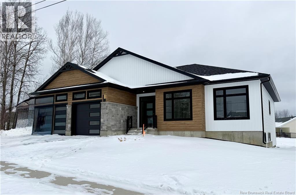 11 Donmac Court, Fredericton