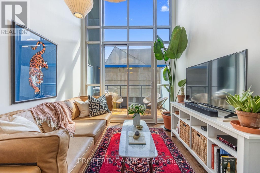 329 - 5 Hanna Avenue, Toronto (niagara)