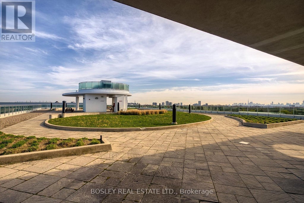 326 - 60 Fairfax Crescent, Toronto (clairlea-Birchmount)