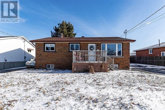 3122 Leo Avenue, Val Caron