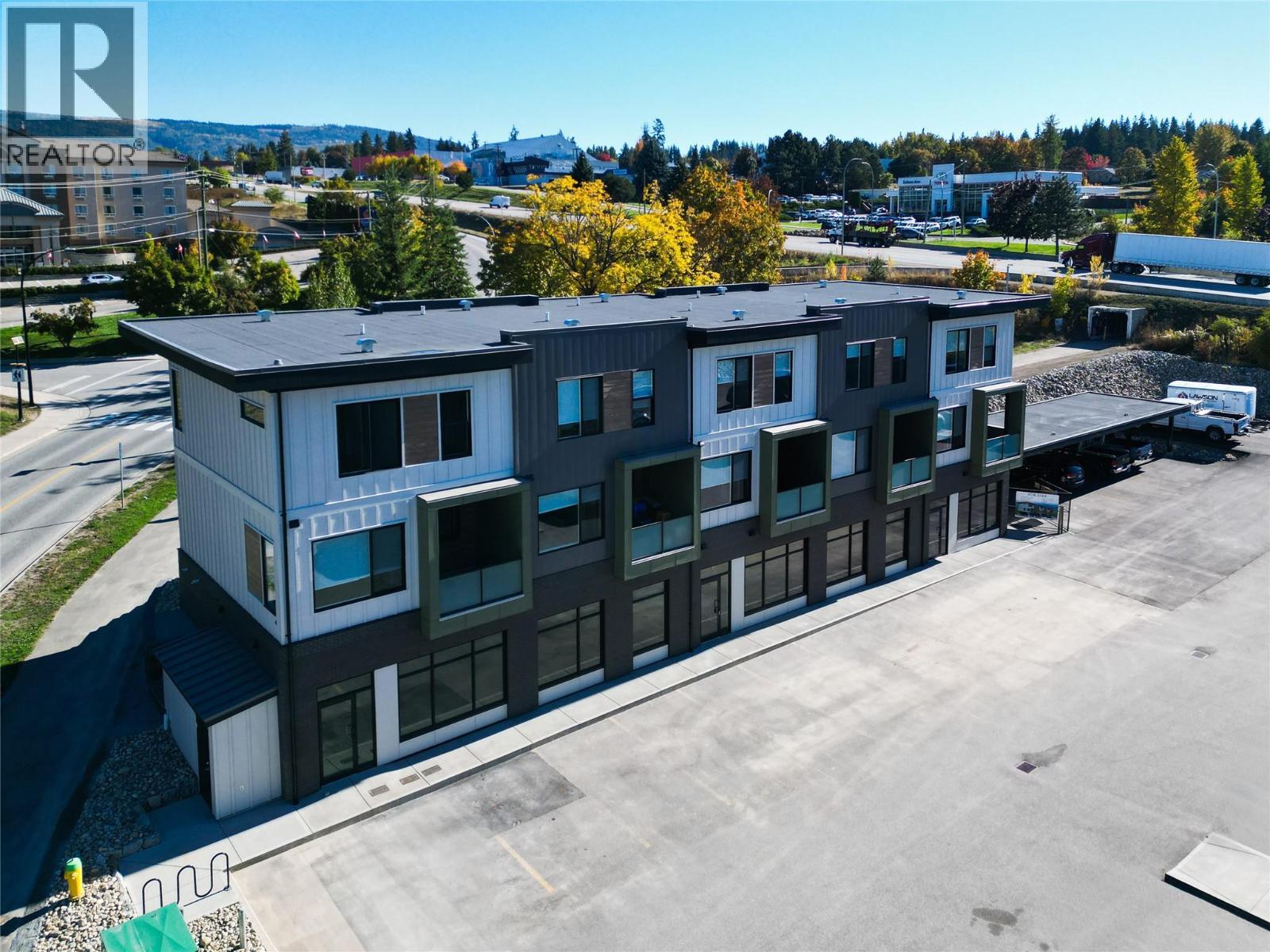 2110 11 Avenue Ne Unit# B204. Salmon Arm, British Columbia