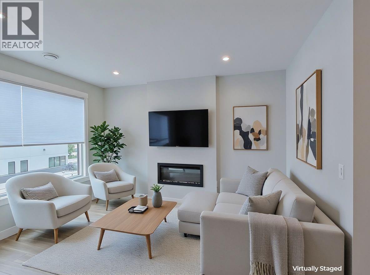 2110 11 Avenue Ne Unit# B204. Salmon Arm, British Columbia