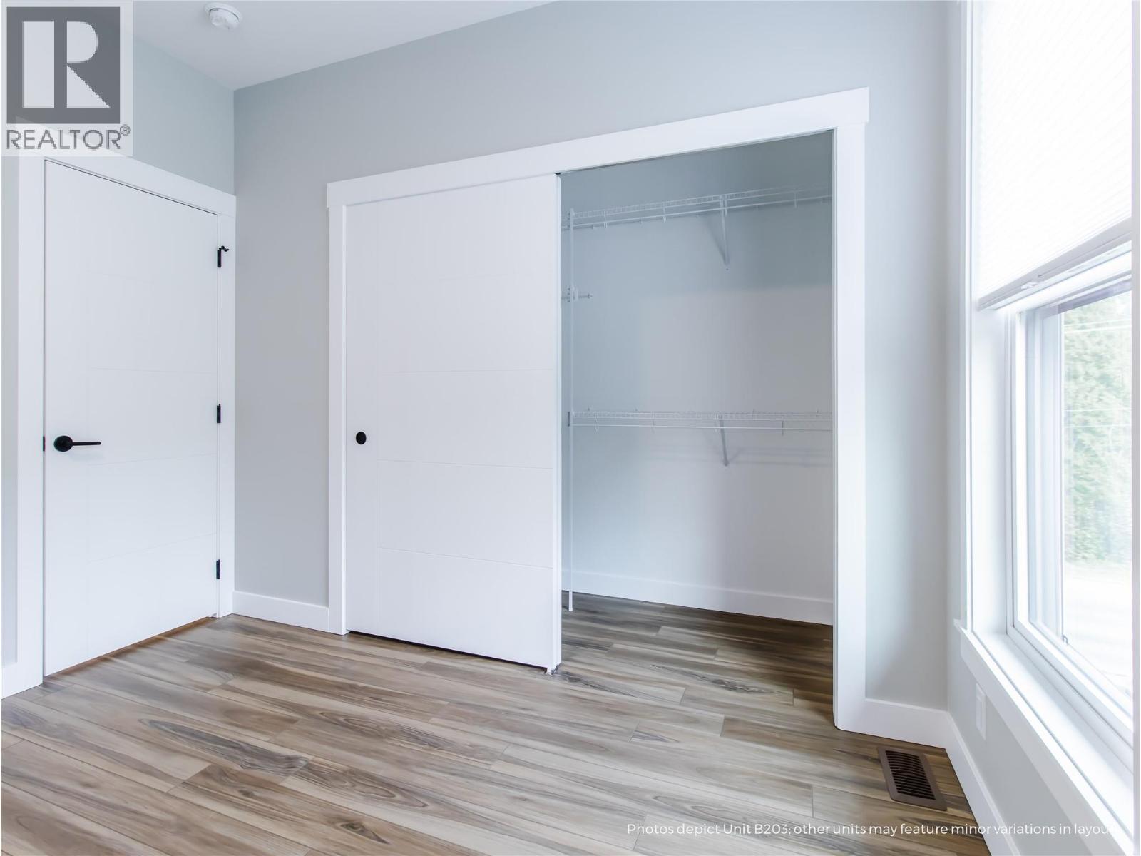 2110 11 Avenue Ne Unit# B204. Salmon Arm, British Columbia