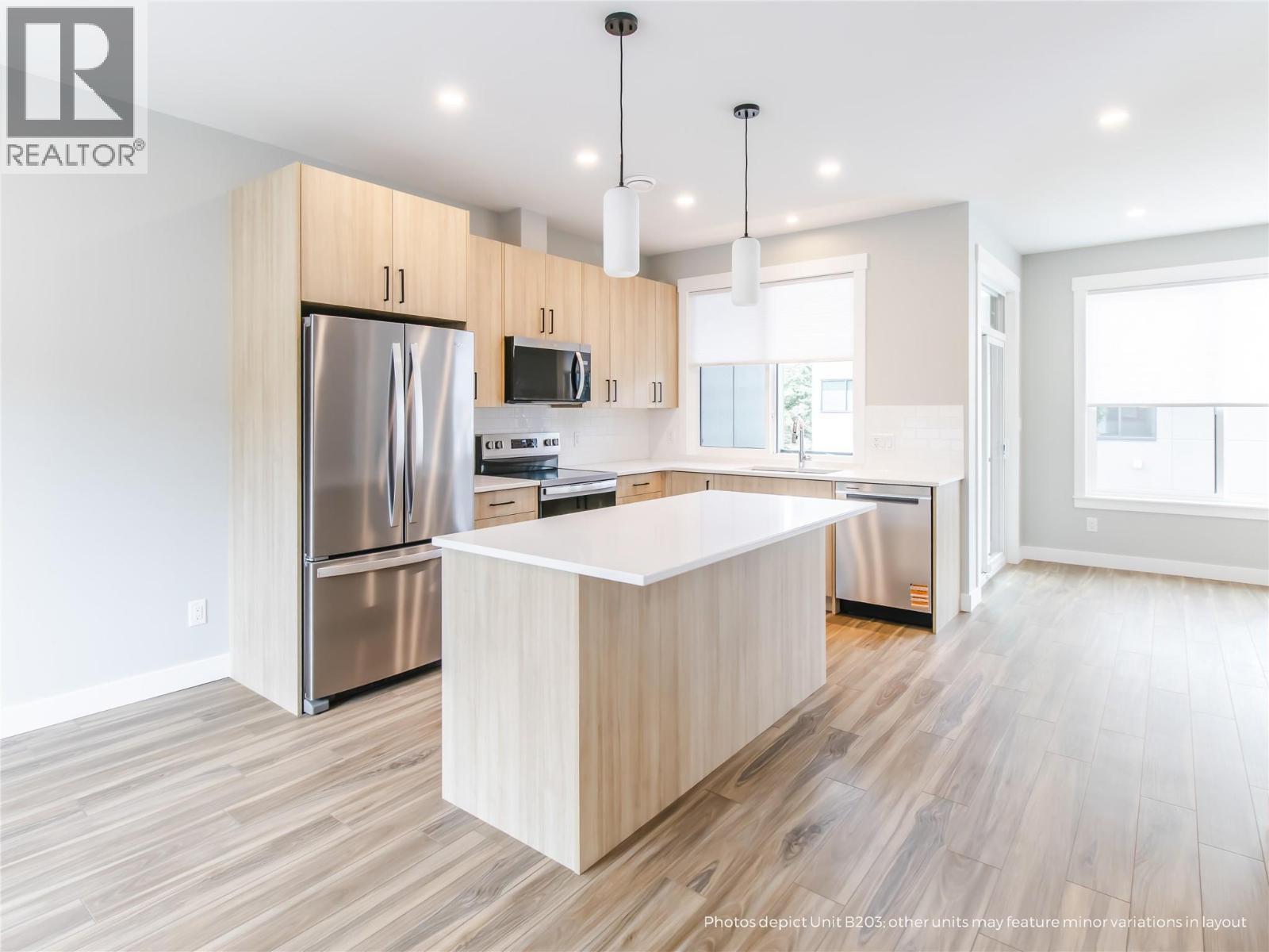 2110 11 Avenue Ne Unit# B204. Salmon Arm, British Columbia