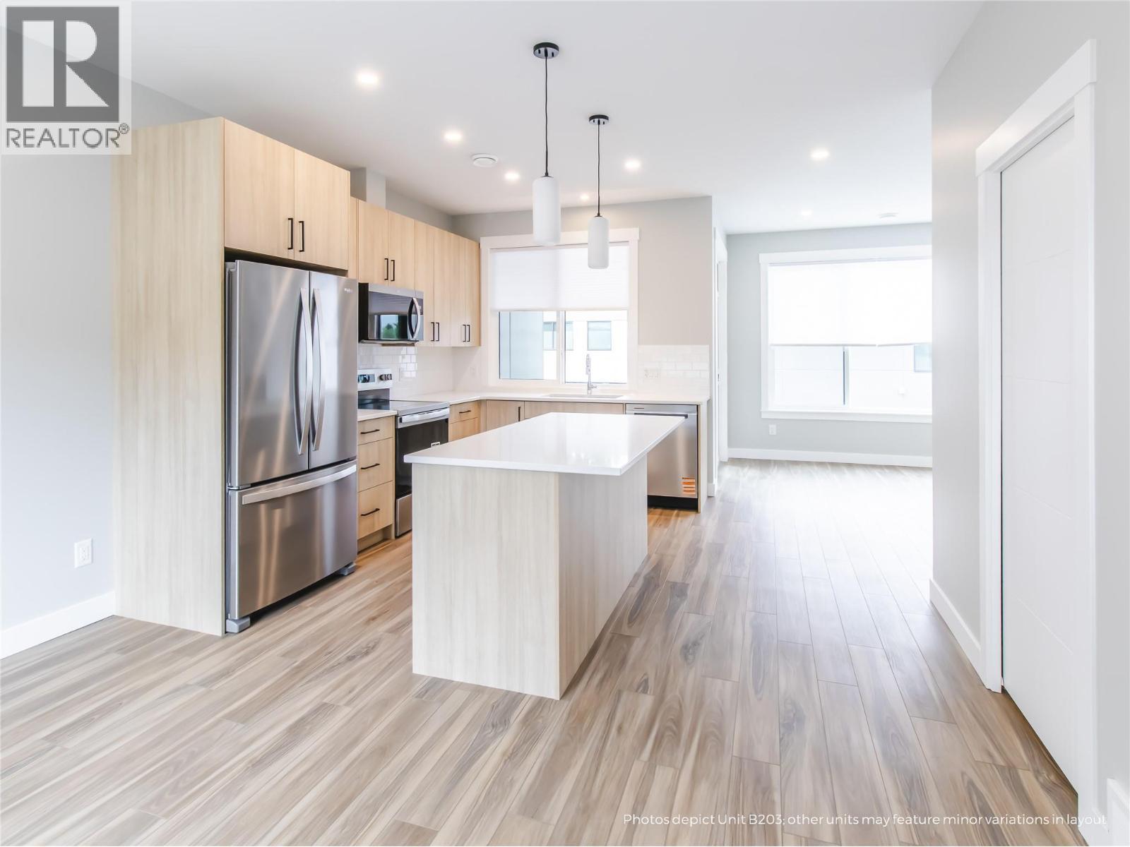 2110 11 Avenue Ne Unit# B204. Salmon Arm, British Columbia