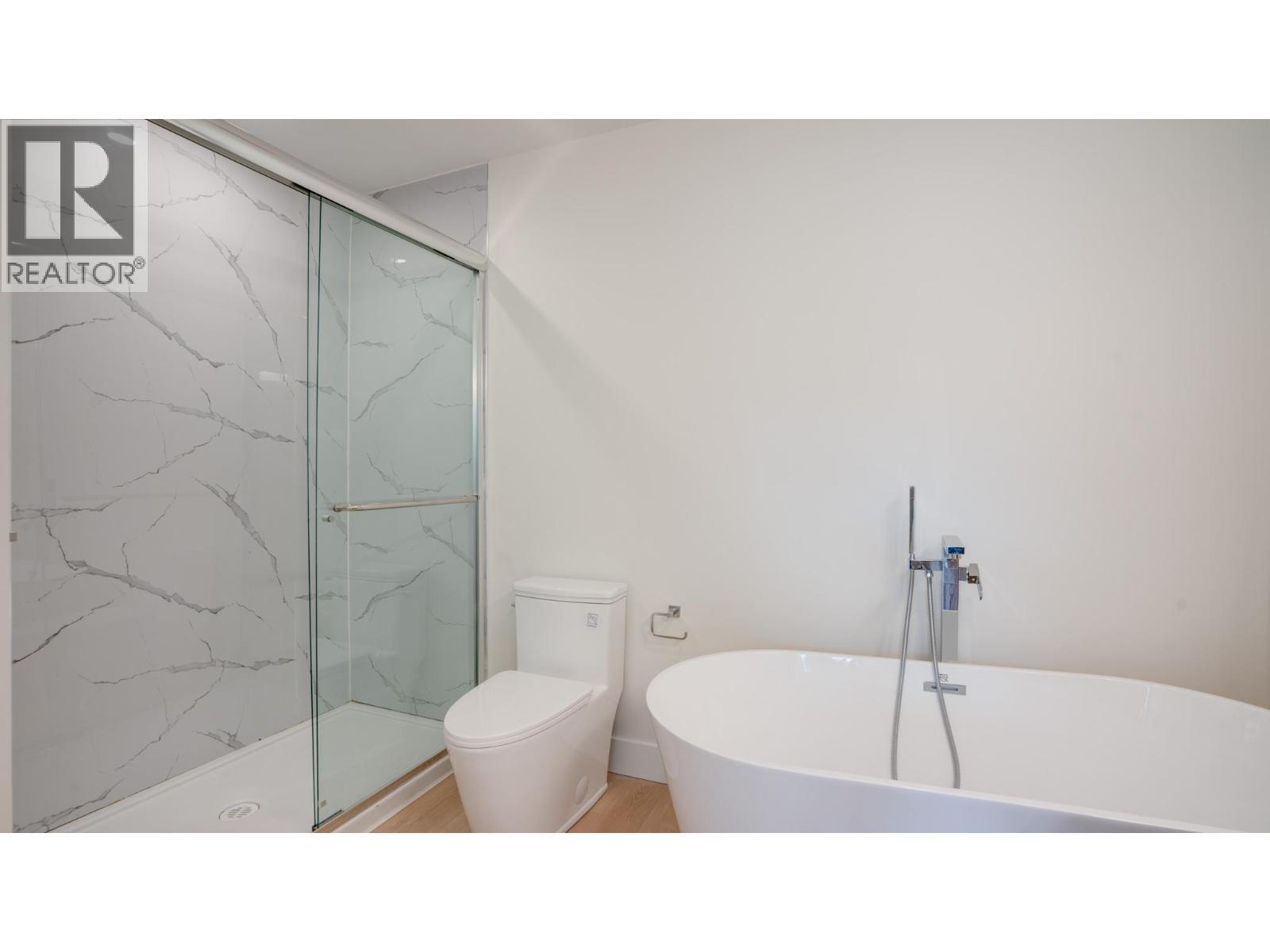 5705 Heritage Drive Unit# 16. Vernon, British Columbia