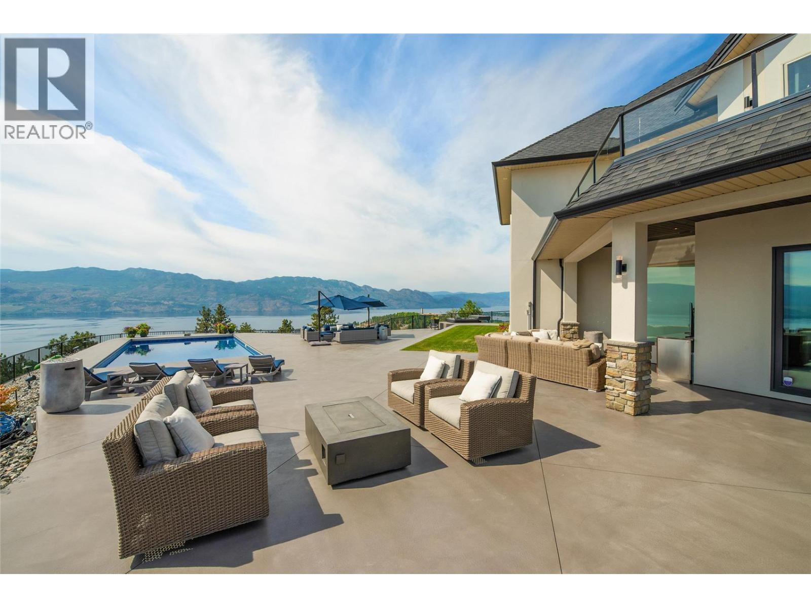 1520 Vineyard Drive. West Kelowna, British Columbia
