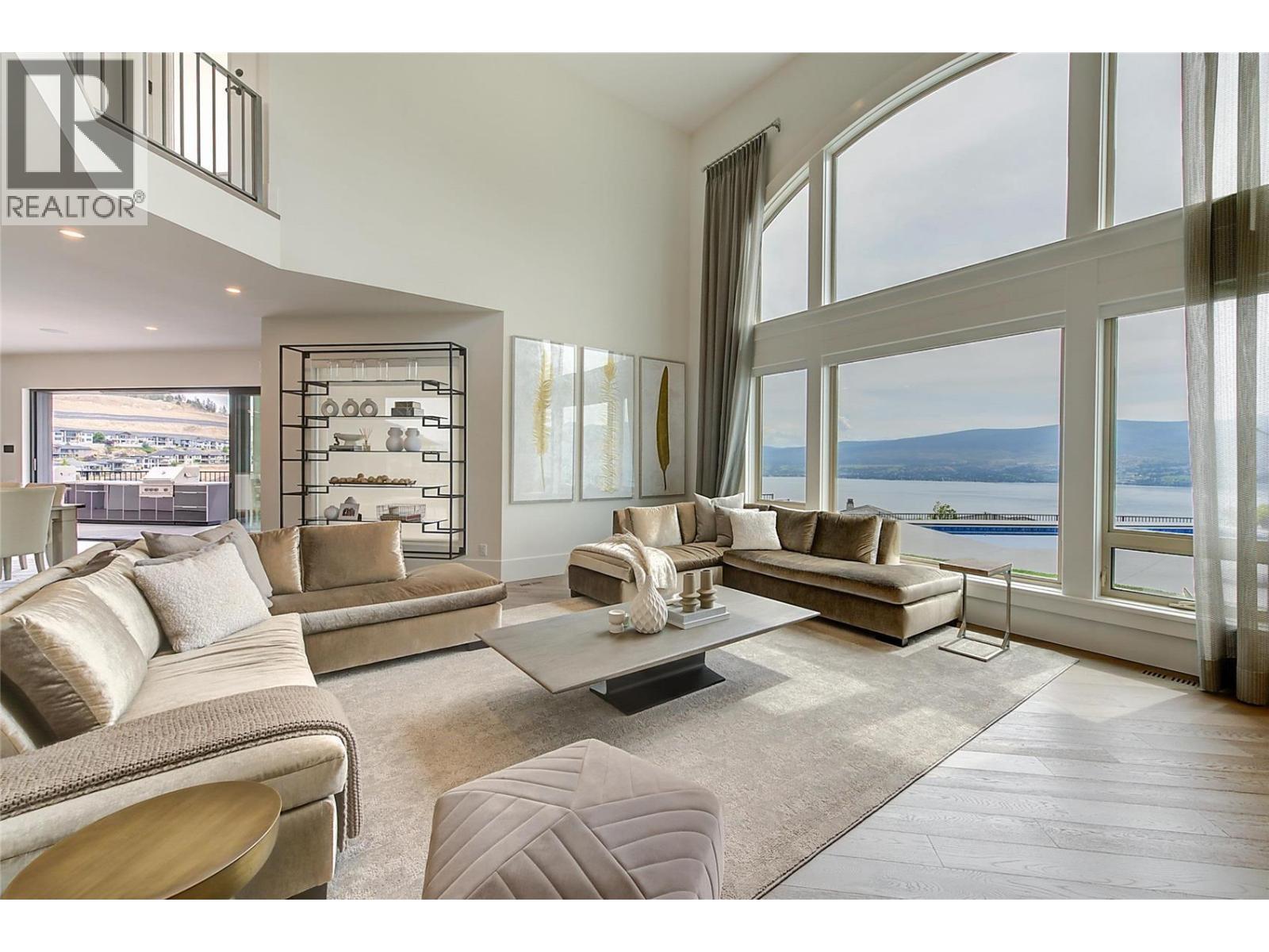 1520 Vineyard Drive. West Kelowna, British Columbia