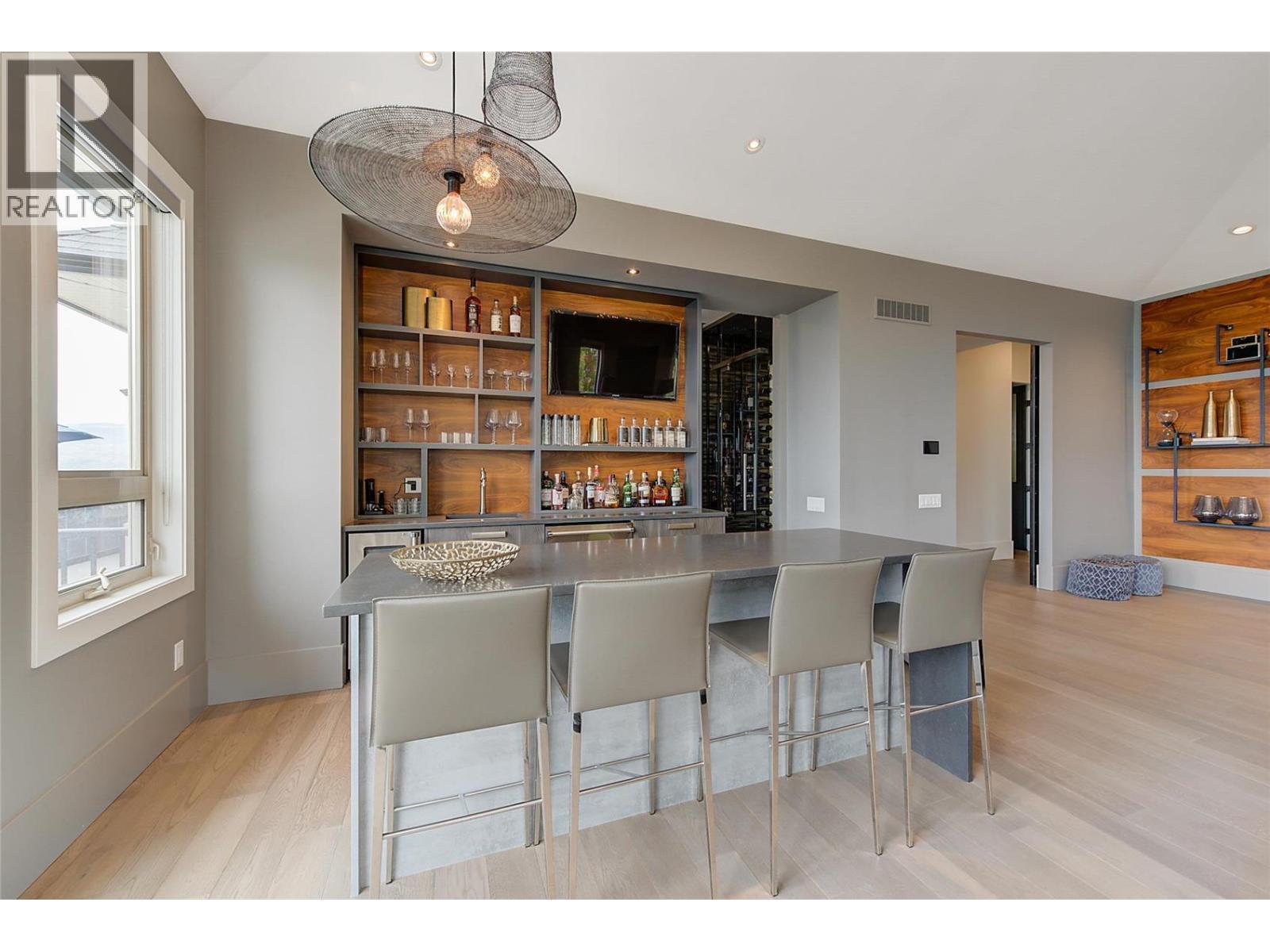 1520 Vineyard Drive. West Kelowna, British Columbia