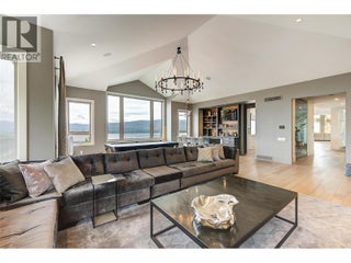 1520 Vineyard Drive. West Kelowna, British Columbia