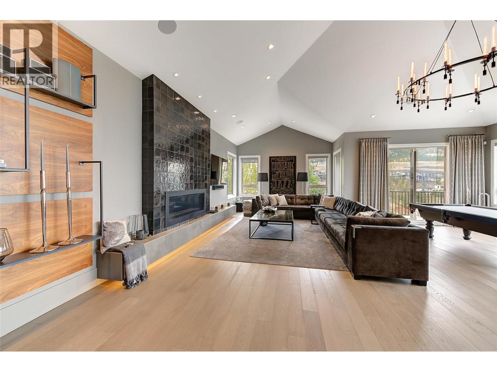 1520 Vineyard Drive. West Kelowna, British Columbia