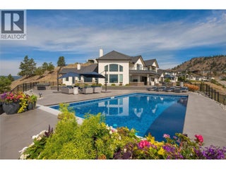 1520 Vineyard Drive. West Kelowna, British Columbia